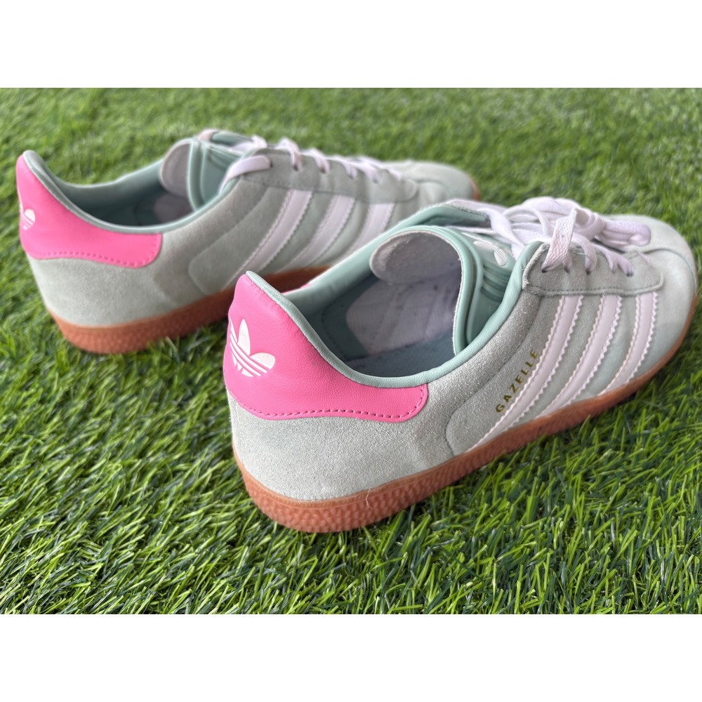 Adidas Gazelle Light Green Pink Suede Gum Sole Sneakers Womens Size 6 Kids 4.5Y